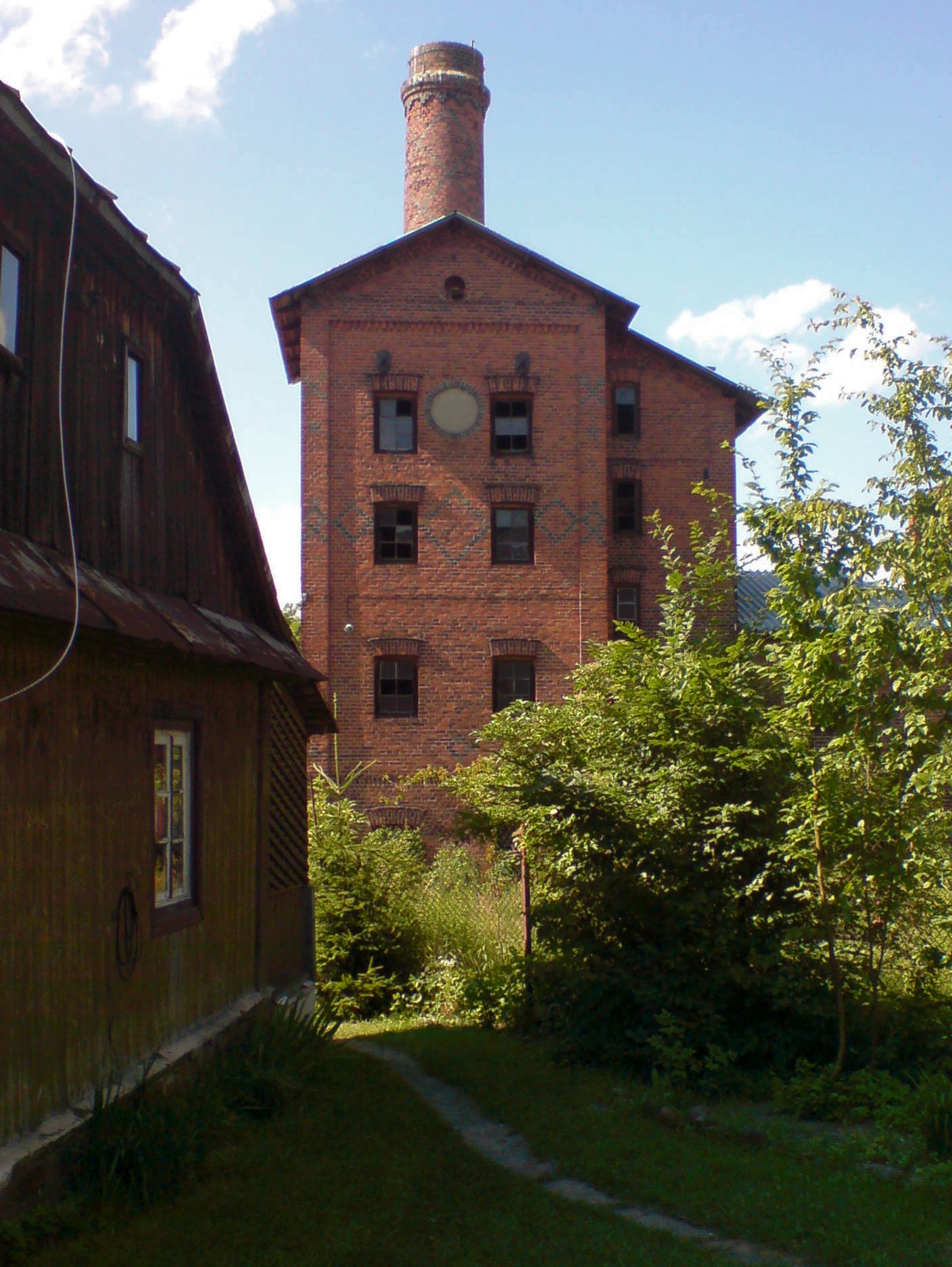 Rok 2010 - zabudowania browaru w Sarnakach; źródło: materiały własne.